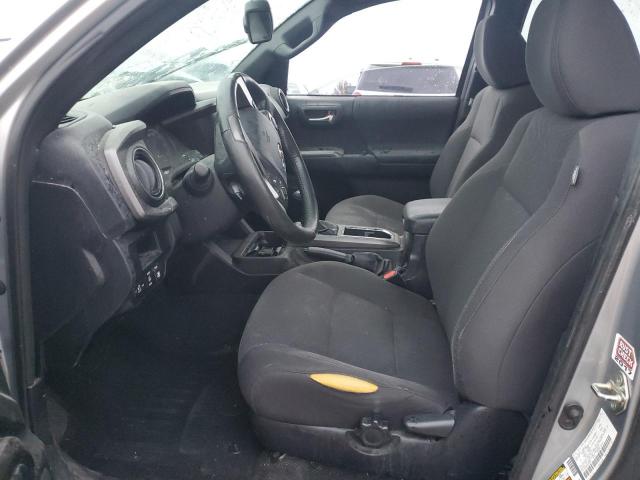 Toyota Tacoma Double Cab Image 3