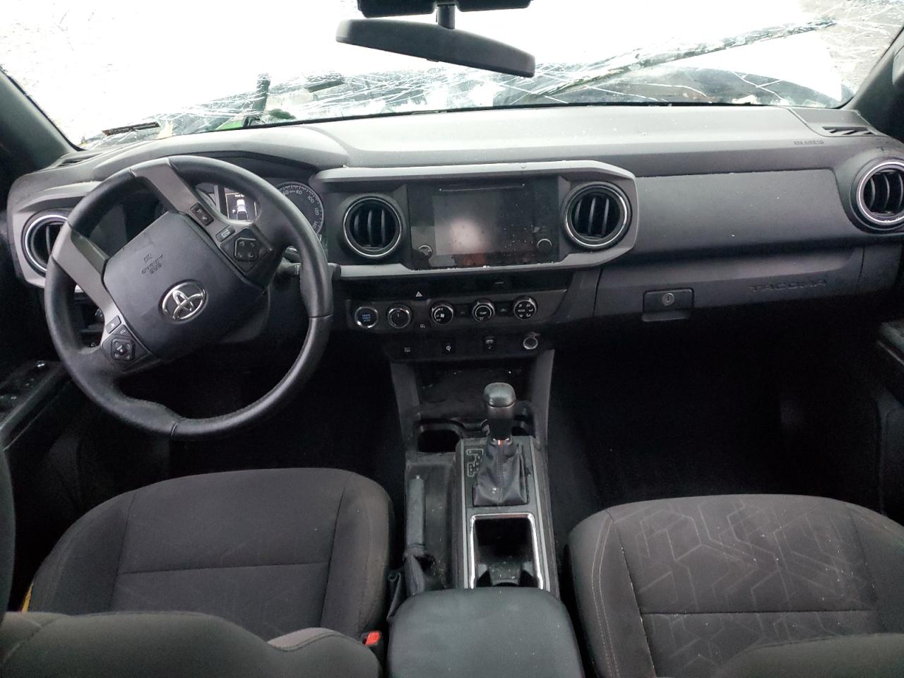 Toyota Tacoma Double Cab Image 9