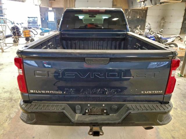 Chevrolet Silverado K2500 Custom Image 7