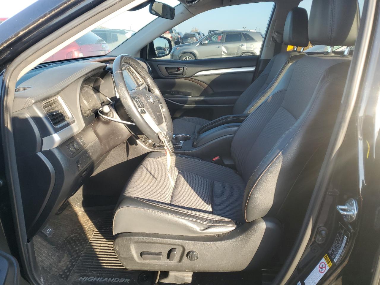 Toyota Highlander Le Image 13