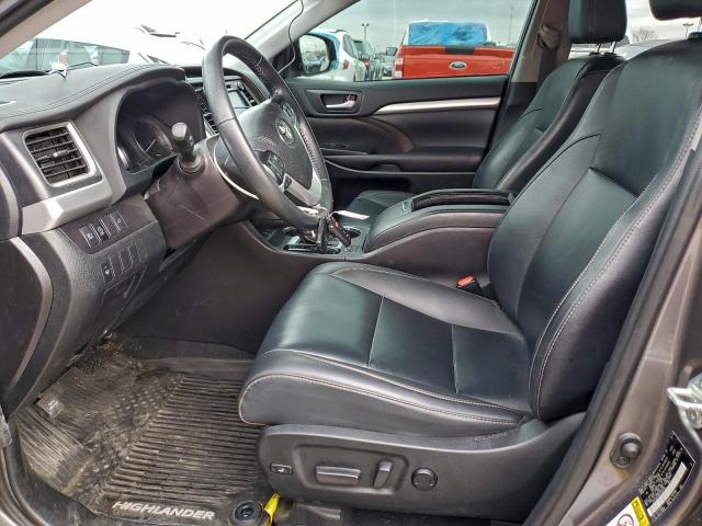 Toyota Highlander Se Image 9