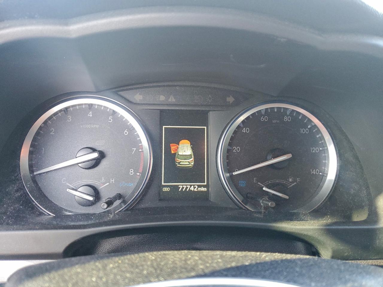 Toyota Highlander Se Image 13