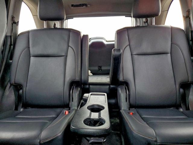 Toyota Highlander Se Image 10