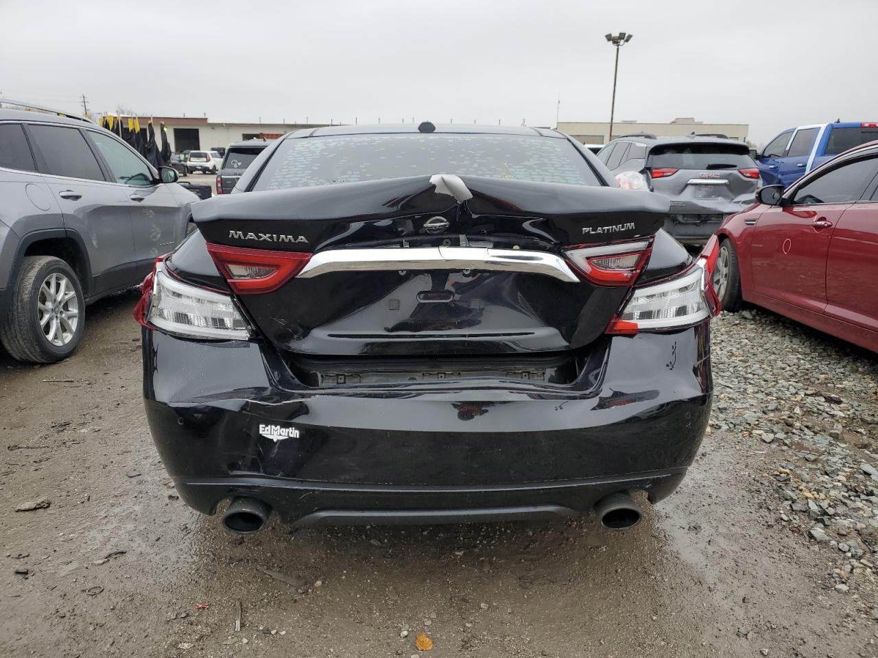 Nissan Maxima 3.5s Image 6