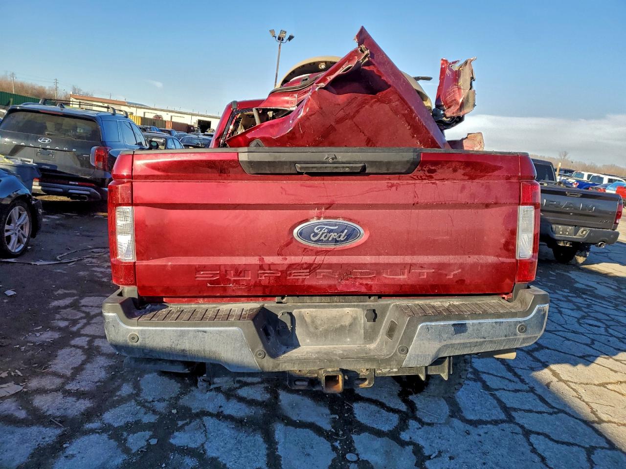 Ford F-350 Super Duty Image 9