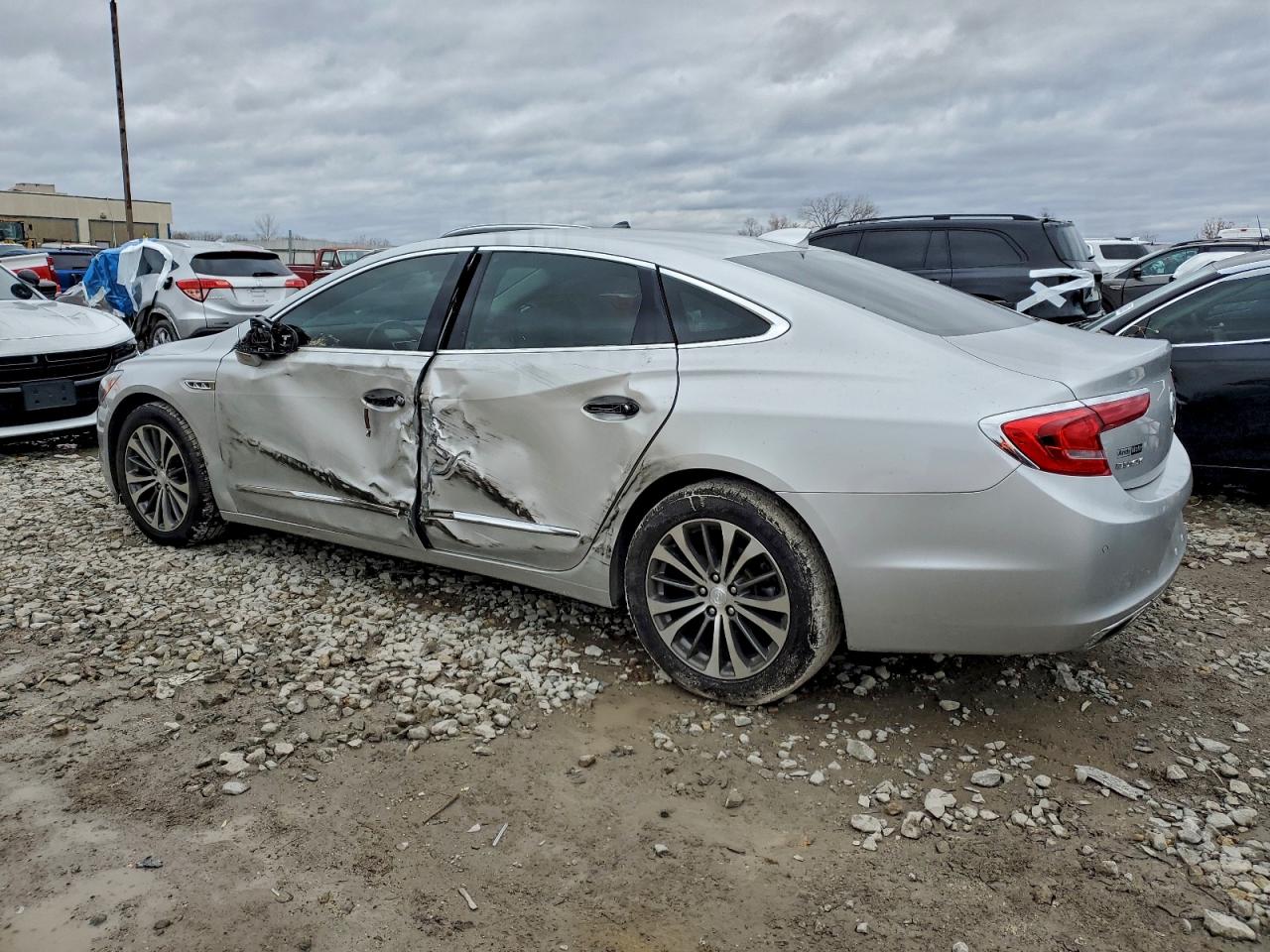 Buick LaCrosse Essence Image 4