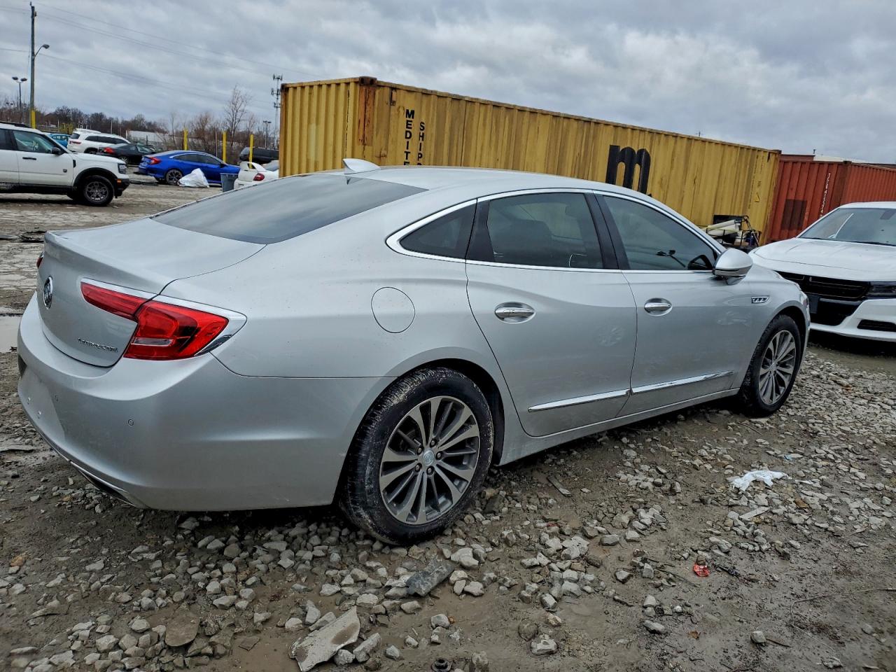 Buick LaCrosse Essence Image 3