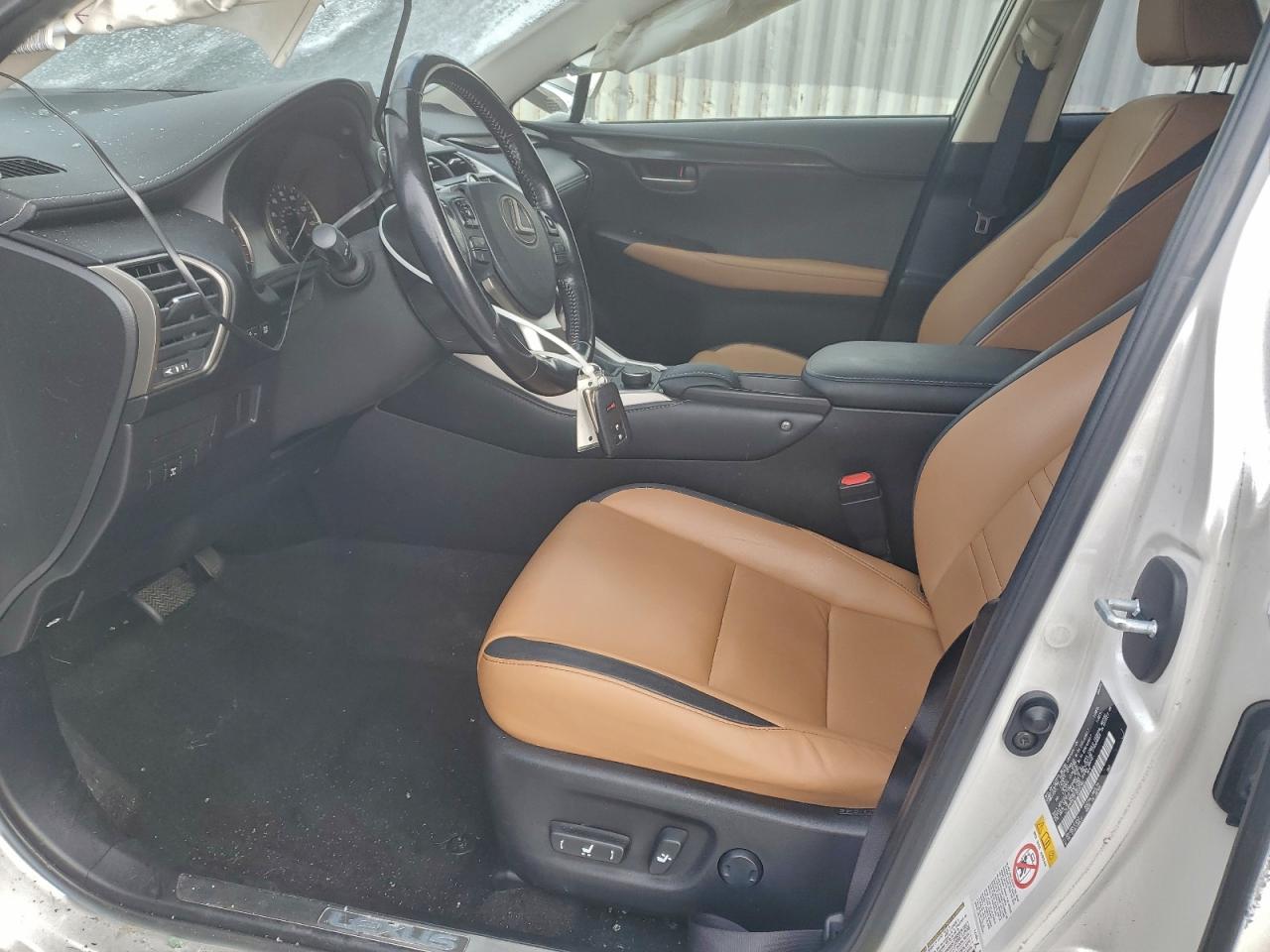 Lexus NX 200t Image 11