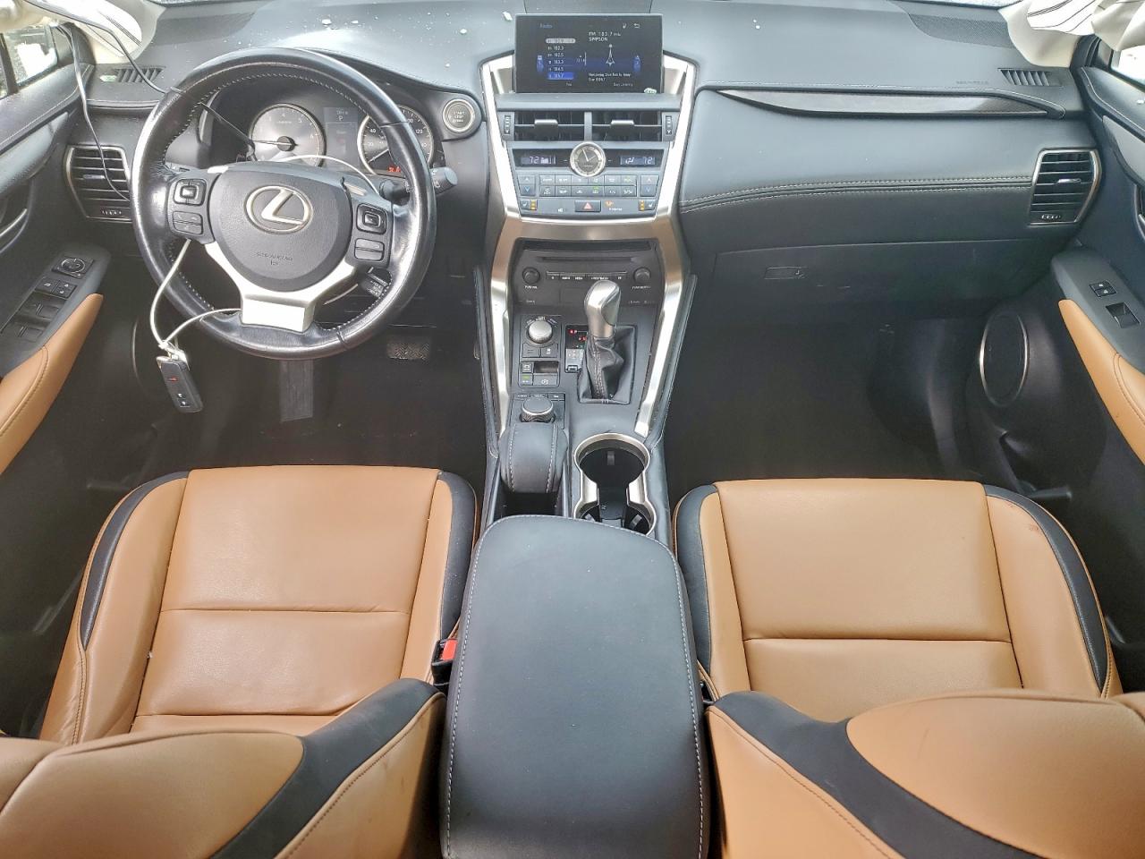 Lexus NX 200t Image 6