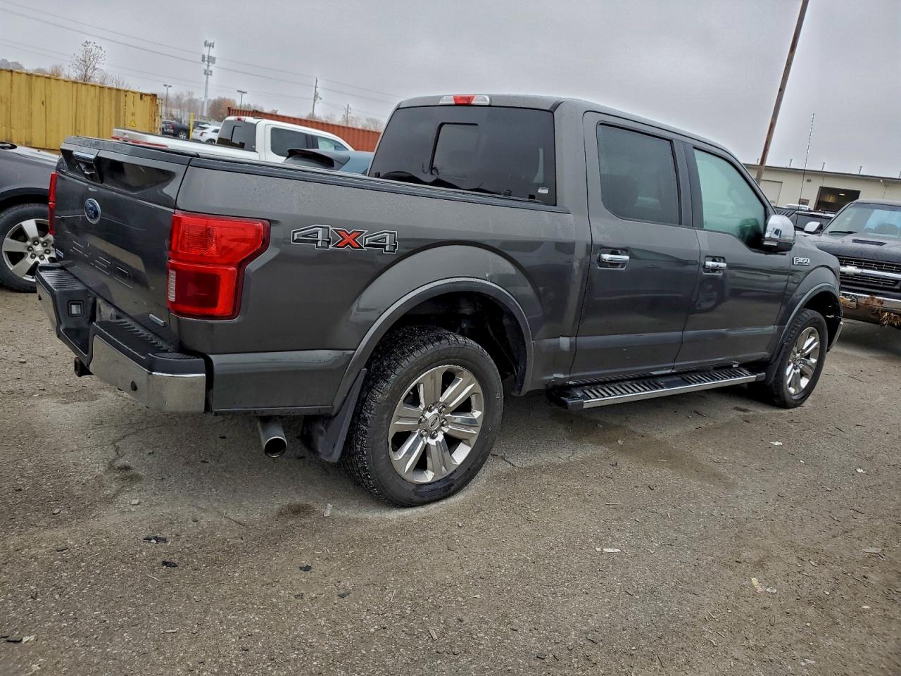 Ford F-150 Supercrew Image 11