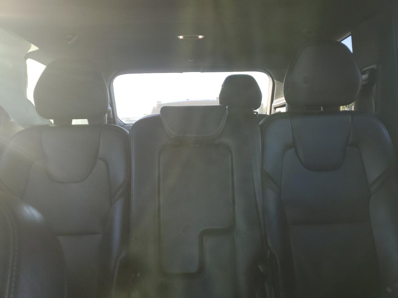 Volvo XC90 T6 Image 10