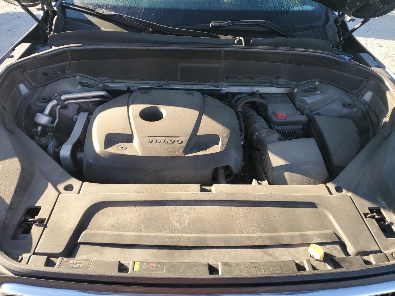 Volvo XC90 T6 Image 8