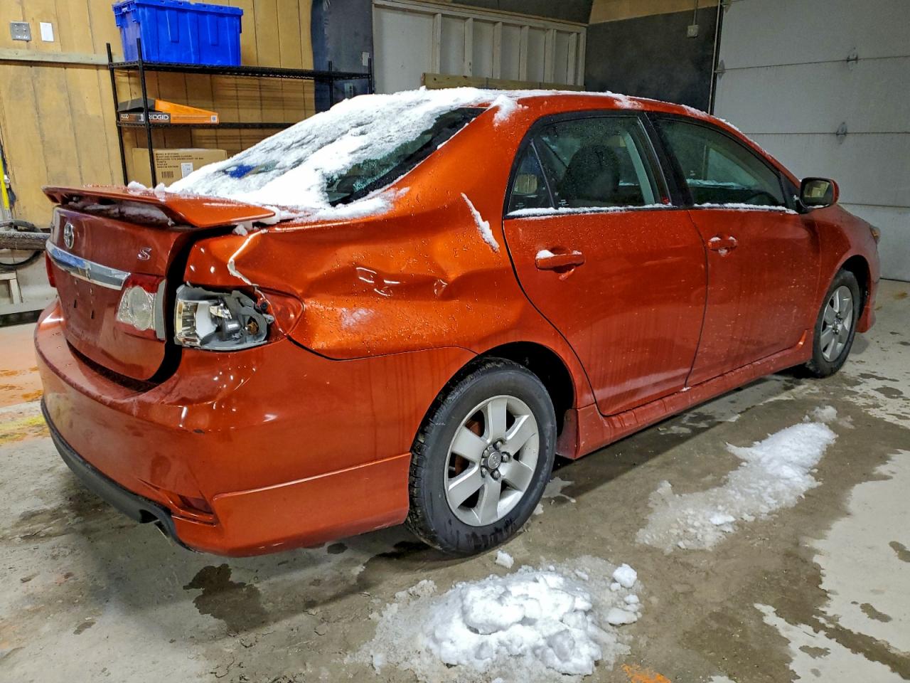 Toyota Corolla Base Image 7