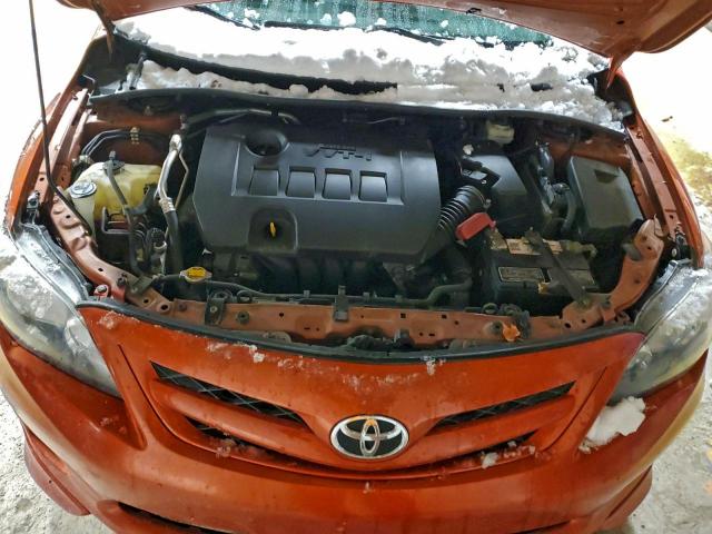 Toyota Corolla Base Image 6