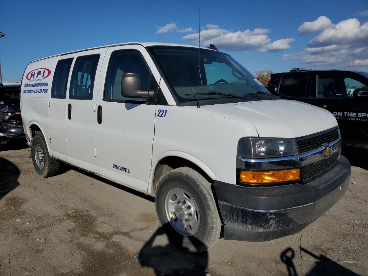 Chevrolet Express Image 3