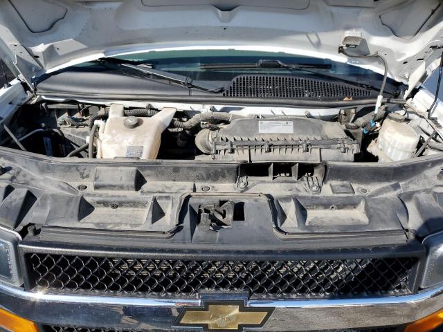 Chevrolet Express Image 13