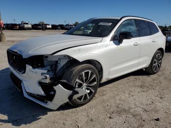  Salvage Volvo Xc60 Plus