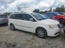 Chrysler Minivan Touring L Image 2
