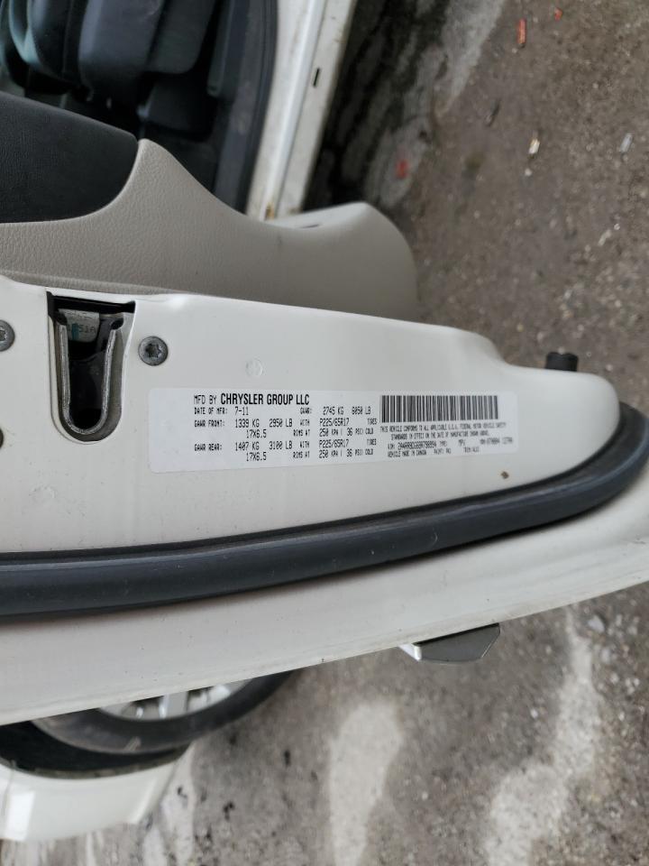 Chrysler Minivan Touring L Image 8