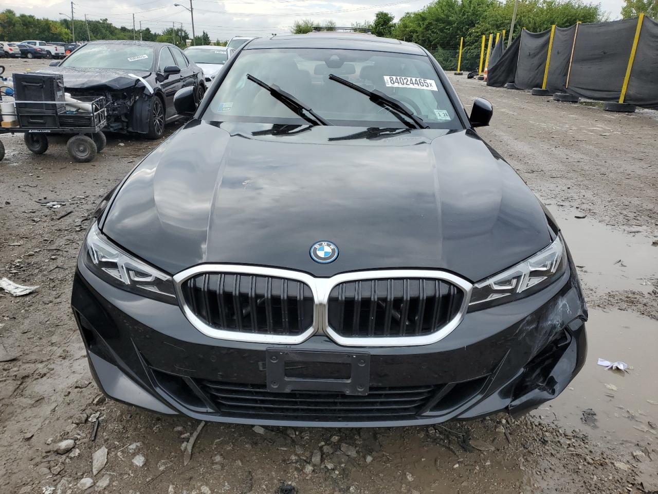 BMW 3 Series Image 11