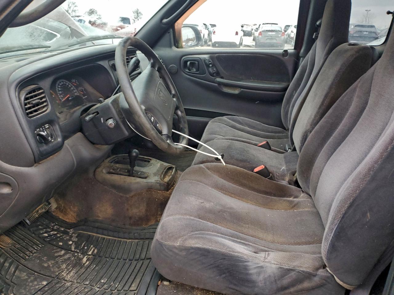 Dodge Dakota Image 6