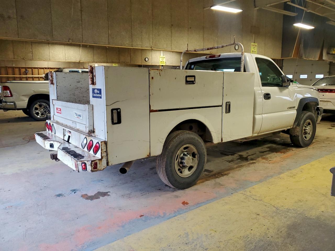 Chevrolet Silverado C2500 Heavy Duty Image 9