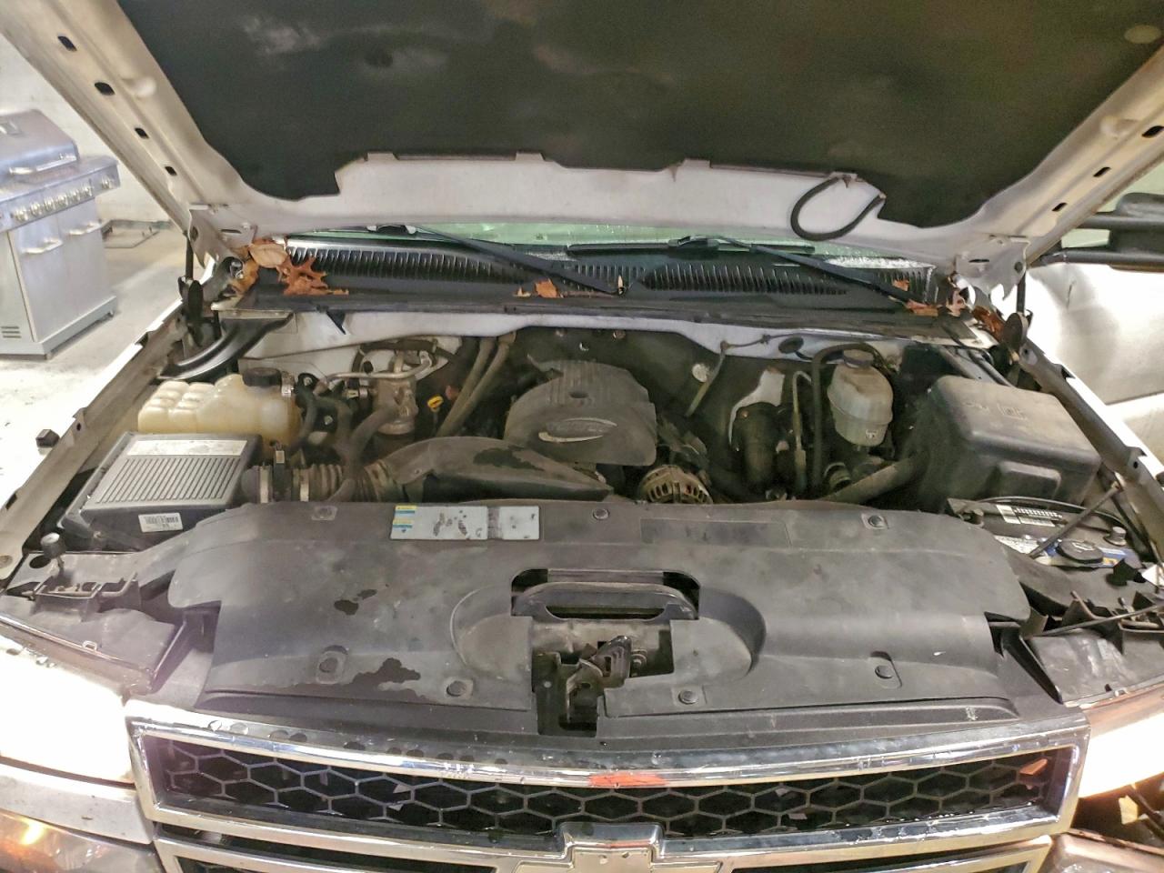 Chevrolet Silverado C2500 Heavy Duty Image 3