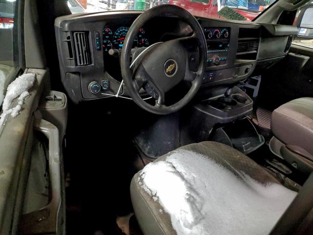 Chevrolet Express Image 4