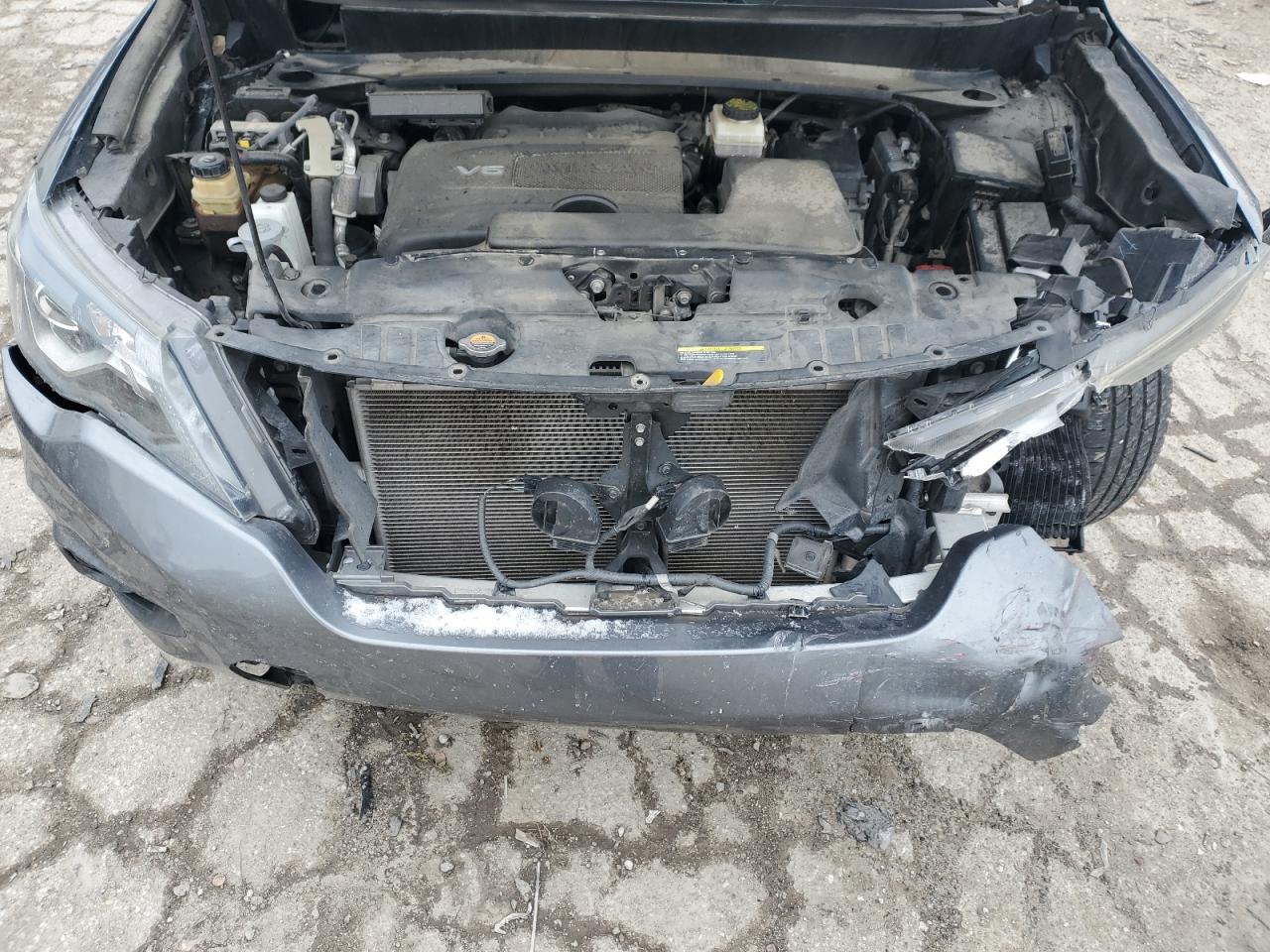 Nissan Pathfinder S Image 11