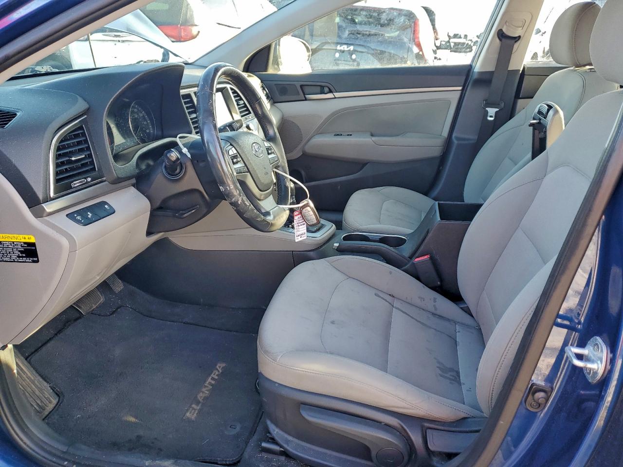 Hyundai ELANTRA Sel Image 7