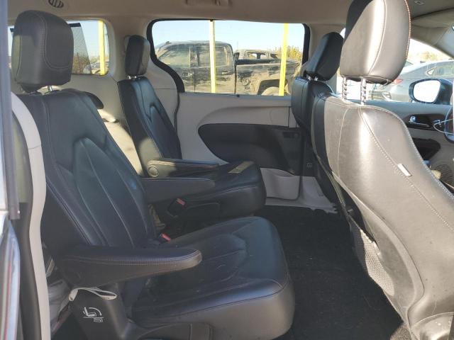 Chrysler Pacifica Touring L Image 6