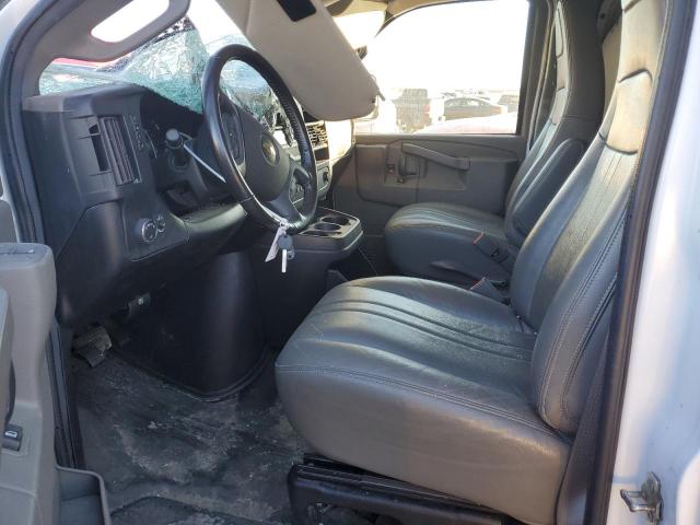 Chevrolet Express Image 5