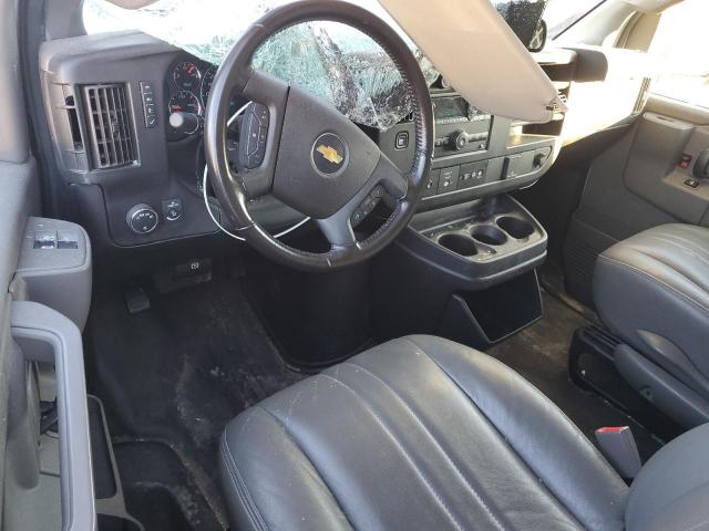 Chevrolet Express Image 6