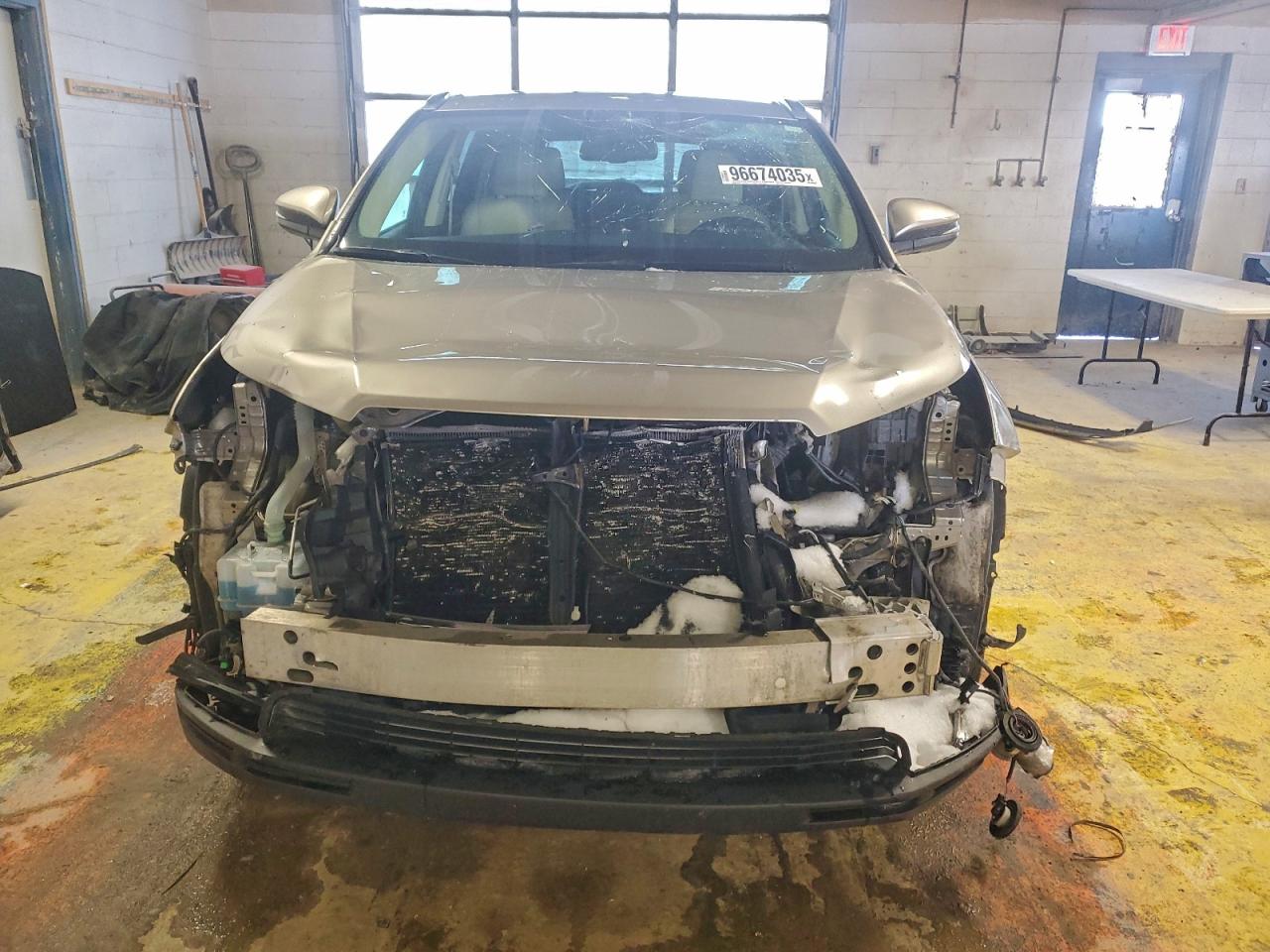 Toyota Highlander Limited Image 3