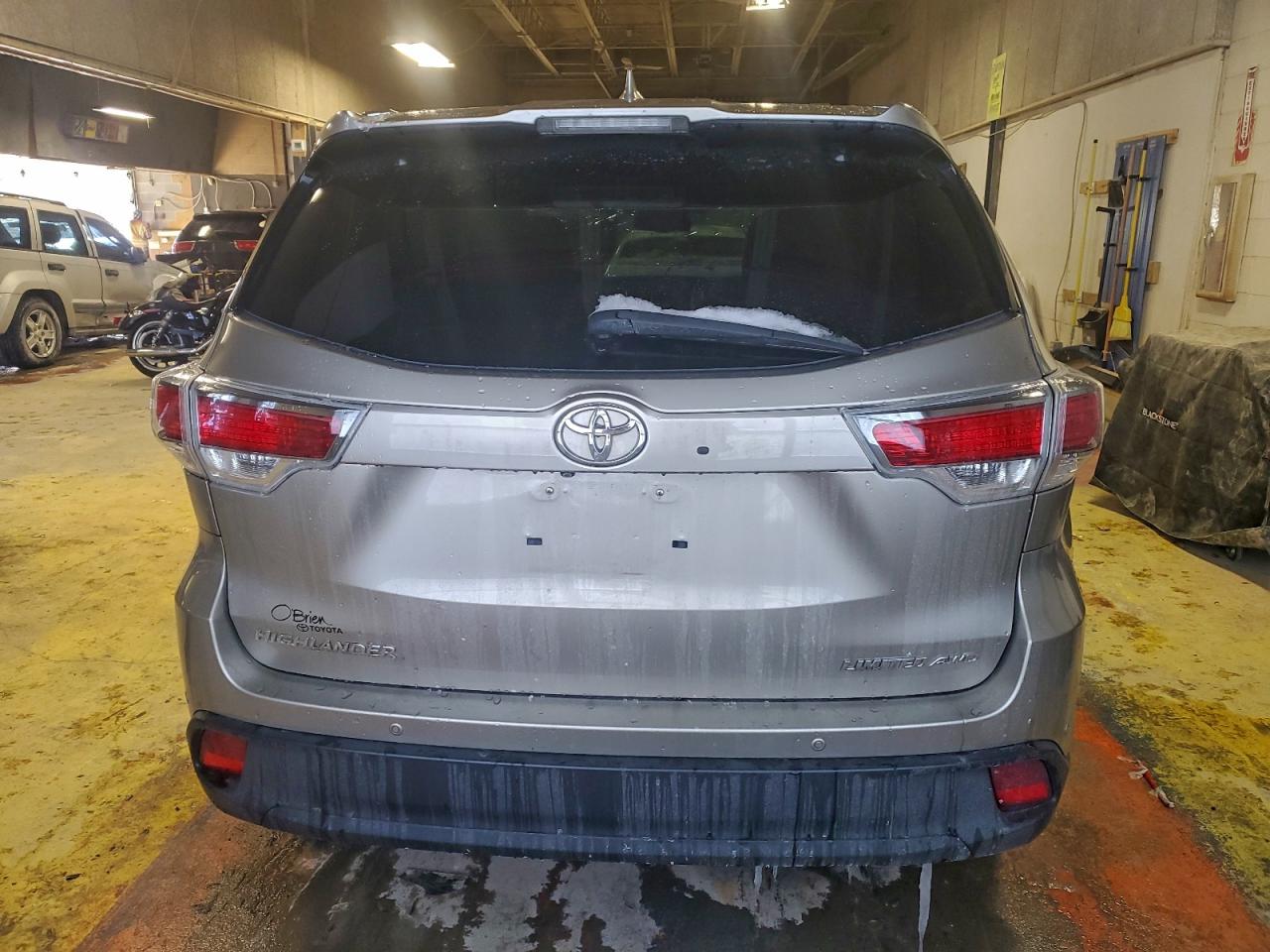 Toyota Highlander Limited Image 4