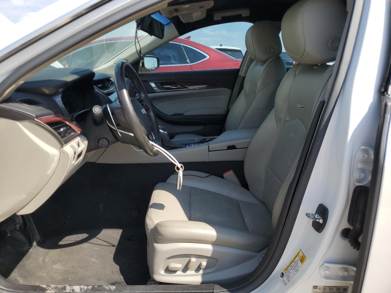 Cadillac CTS Image 11