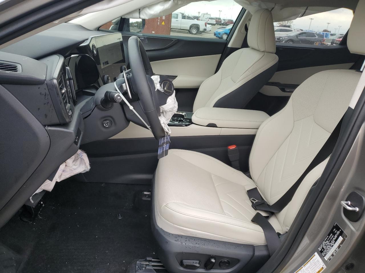 Lexus NX 450h Luxury Image 12