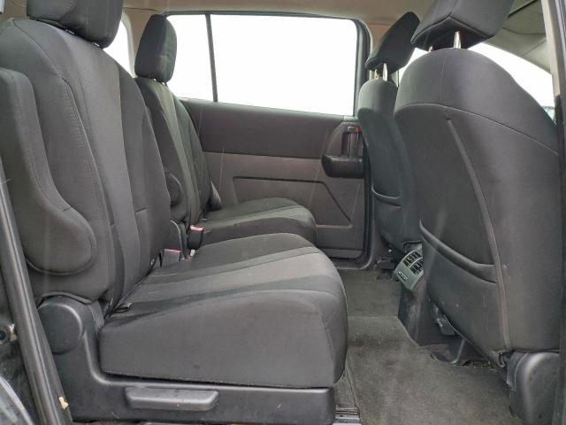 Mazda 5 Sport Image 2