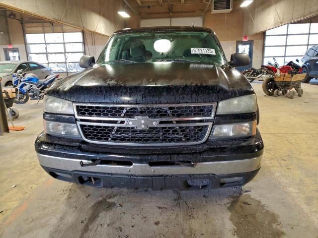 Chevrolet Silverado K1500 Image 12