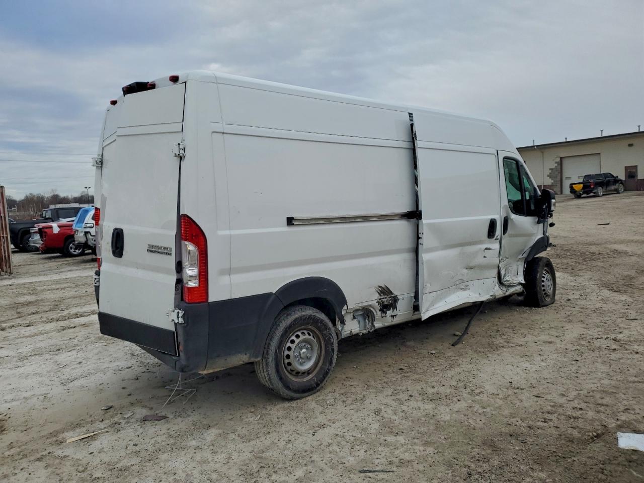 Ram Promaster 3500 High Image 3
