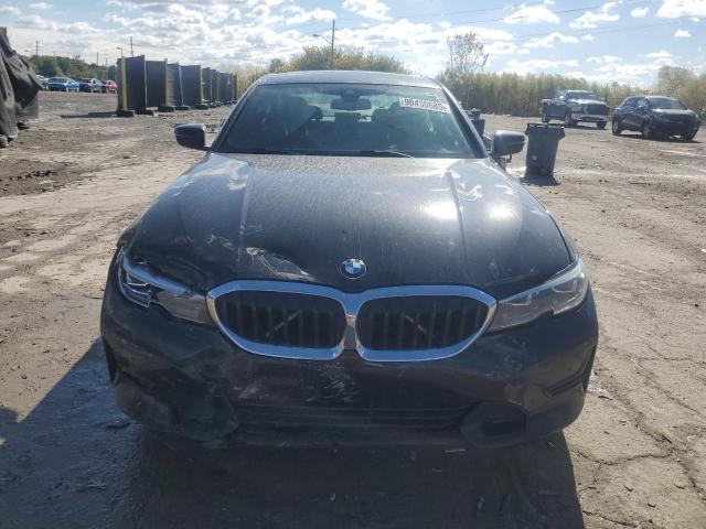 BMW 3 Series Image 6