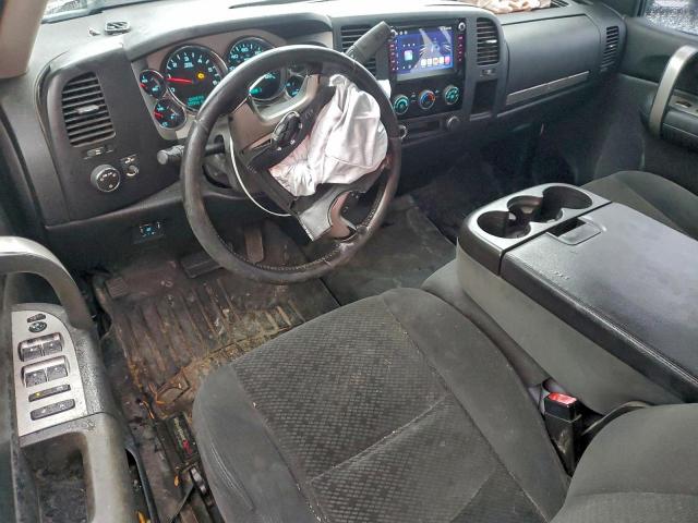 Chevrolet Silverado K2500 Heavy Duty Image 8