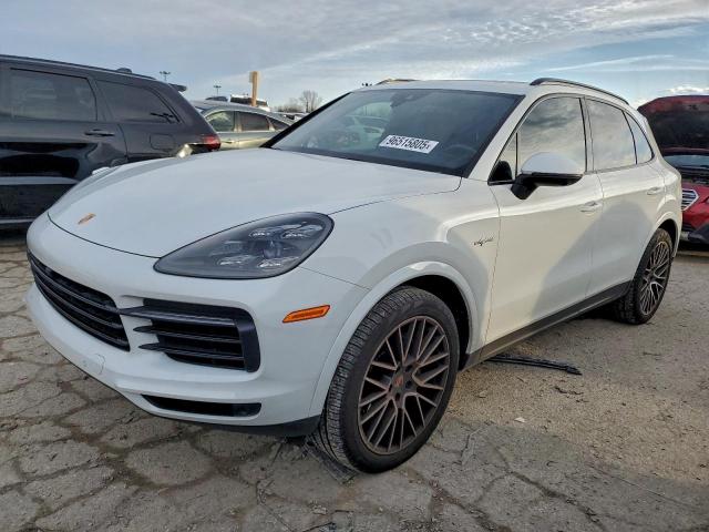  Salvage Porsche Cayenne