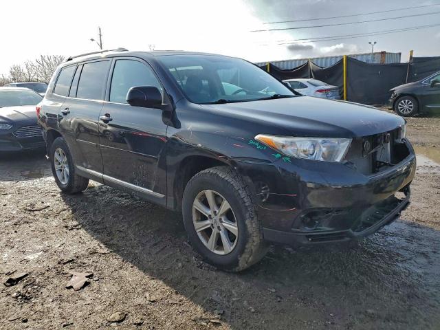 Toyota Highlander Base Image 2
