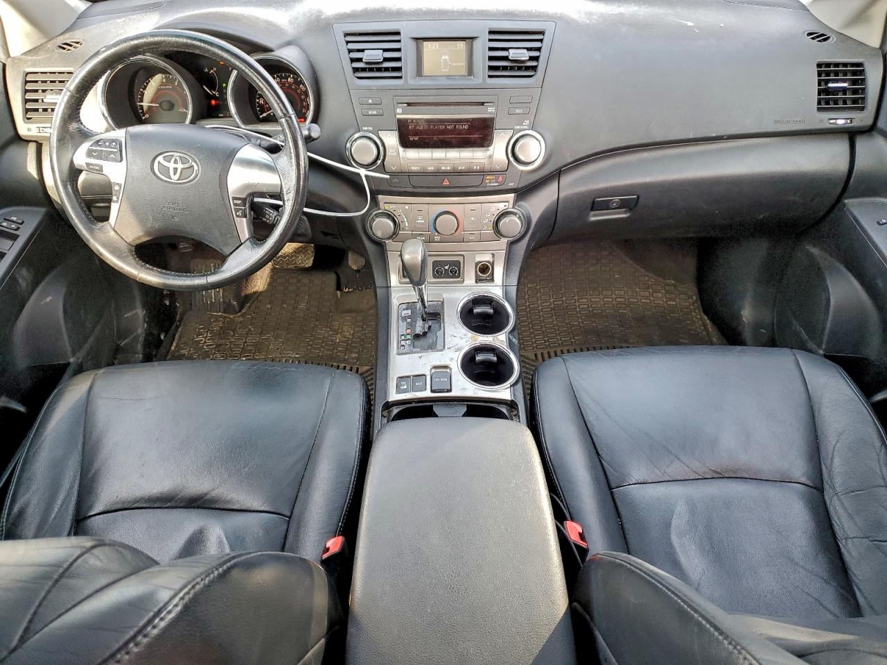 Toyota Highlander Base Image 7