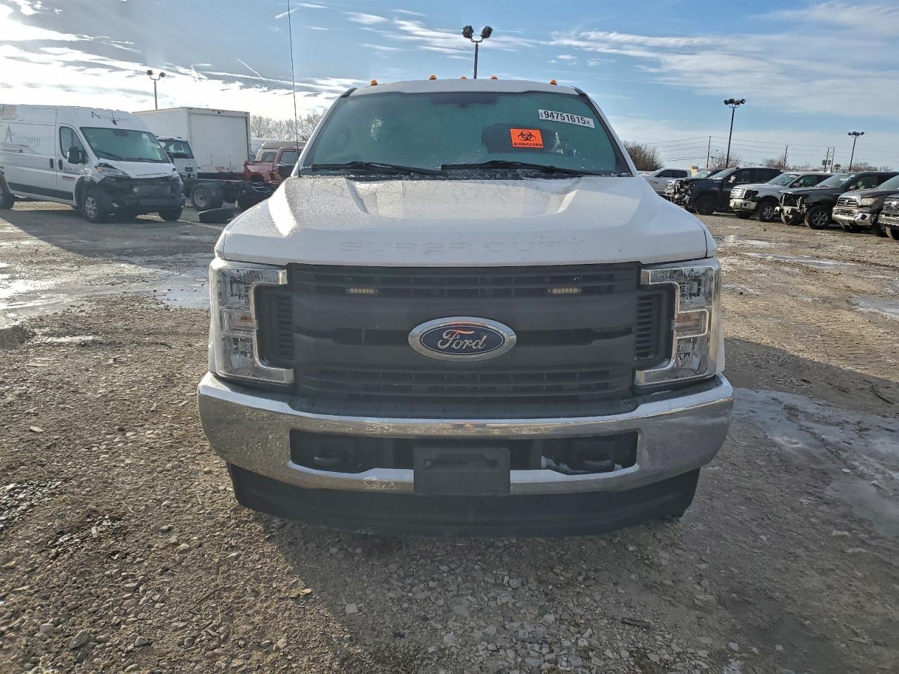 Ford F-350 Super Duty Image 12