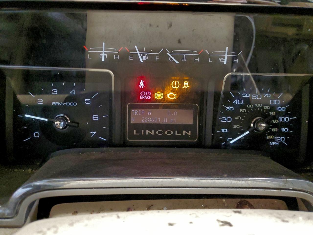 Lincoln Navigator L Image 13