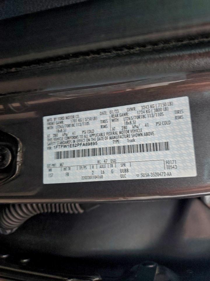 Ford F-150 Supercrew Image 12