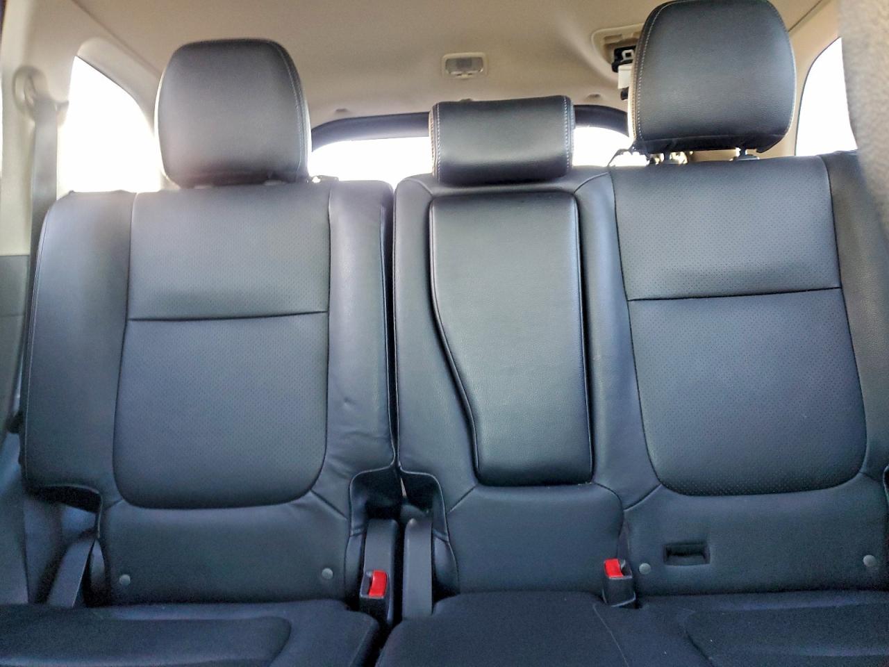 Mitsubishi Outlander Se Image 2