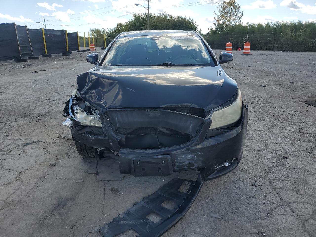 Buick LaCrosse Cxl Image 3